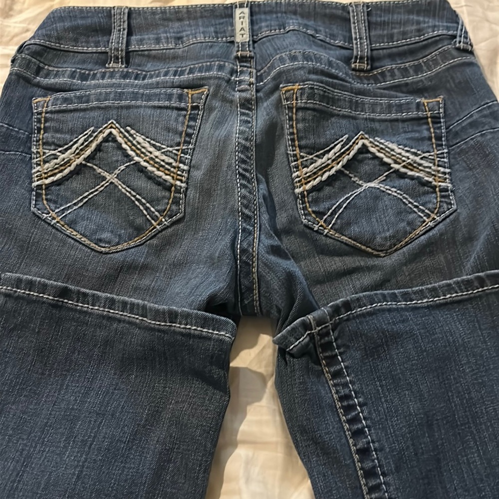 Arita jeans